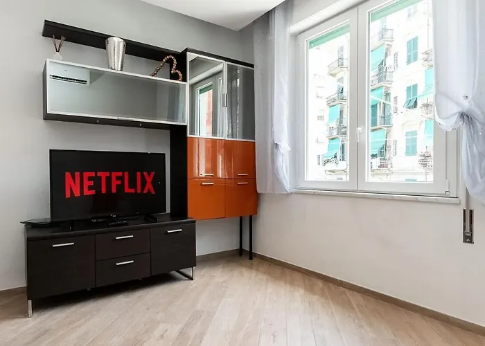 Luna House * La Spezia